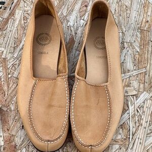 Evans Women's Tan Leather Loafers